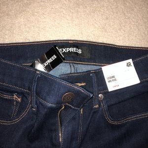 Express mid rise stretch legging size 4R NWT